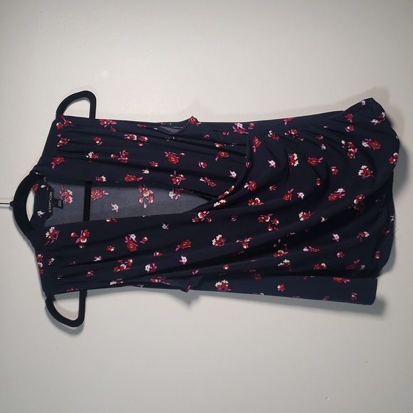 🎅4/10🎅🌷41 Hawthorn sleeveless floral blouse with cinched side in Large🌷 - Picture 1 of 8